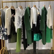 廣州市白云區石門慕語服裝經營部 優質服裝批發一站式服務