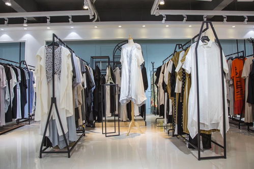 品牌服飾折扣批發(fā)實戰(zhàn)技巧與要點全解析